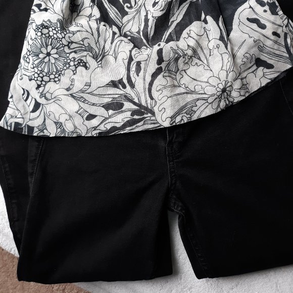 Hollister Black Skinny Jeans - Picture 1 of 8